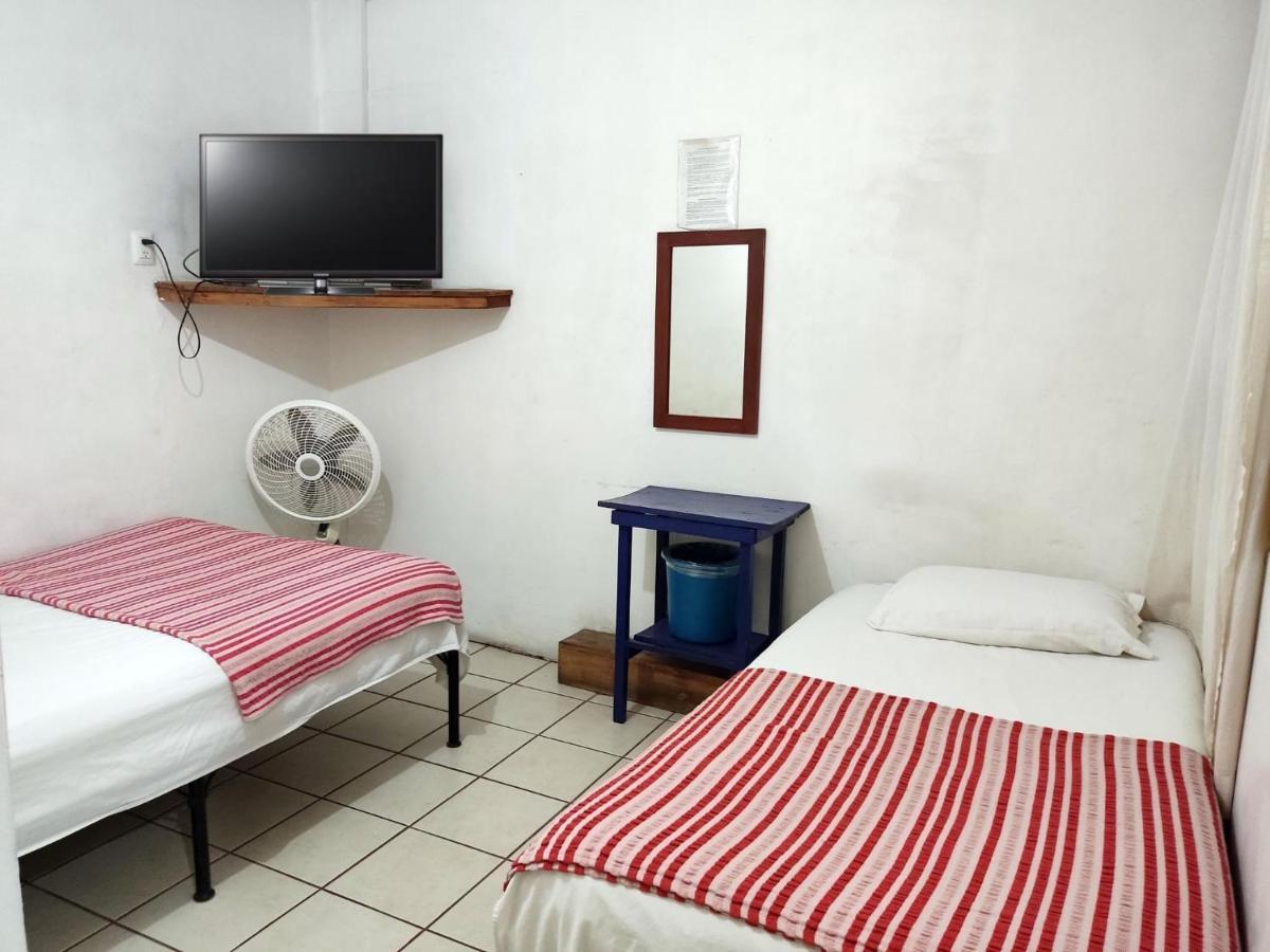 Hostal Zipolite Arteaga Oaxaca Экстерьер фото
